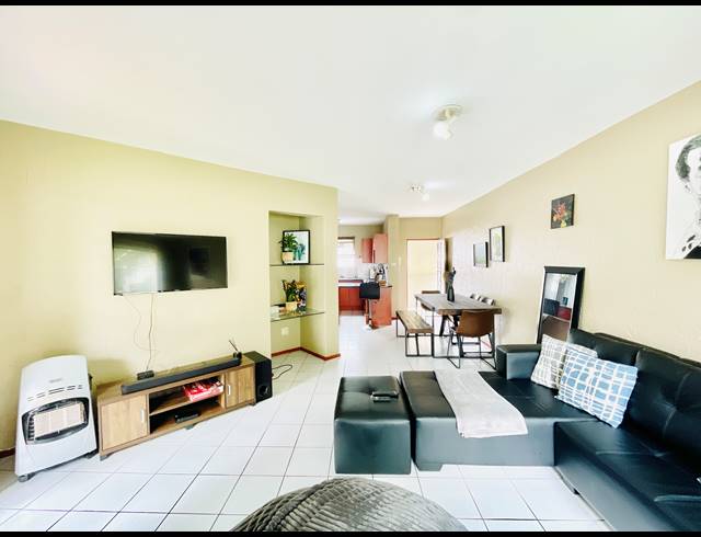 1 BEDROOM APARTMENT FOR SALE IN PAULSHOF